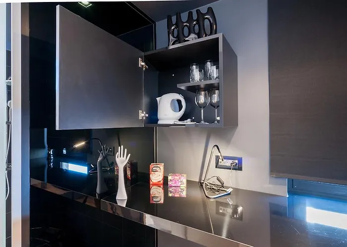 ゲストハウス Unique 4*